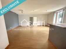 Appartement lumineux, 2 chambres, plein centre, au calme