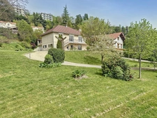 A vendre Maison Voiron, limite Coublevie, 180 m² au calme avec vue dominante