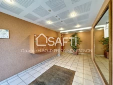 Secteur la Monta, bel appartement T2 de 51 m² dans une résidence privée, au calme avec vue sur la campagne.