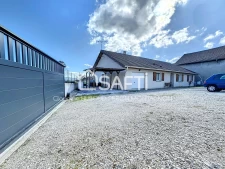 Villa récente de plain-pied en parfait état, 3 chambres, env...