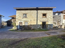 Maison dauphinoise du XVIIIe siècle à rénover – Saint-Étienne-de-Crossey ?✨