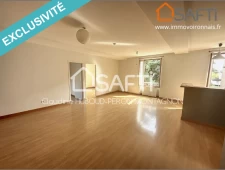 Appartement lumineux, 2 chambres, plein centre, au calme