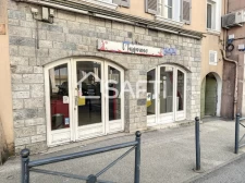 Fonds de commerce BAR LICENCE 4 avec location des murs et d’un studio