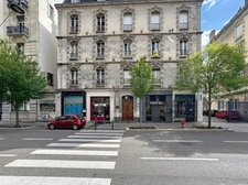 Charme ancien et emplacement idéal : découvrez cet appartement au cœur de Grenoble (2 pièces – 1 chambre)