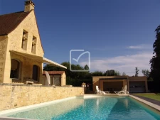 VENDUE - PROPRIETE D'EXCEPTION de 843m2 avec splendide pisci 2