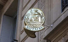 SUPPRESSION DES FRAIS DE NOTAIRE POUR LES PRIMO-ACCÉDANTS: PLUS DE 3 MILLIARDS D'EUROS PAR AN DE COÛT