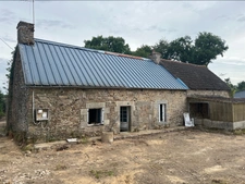 Longere/corps de ferme à vendre avec grand terrain