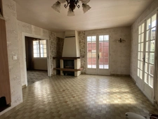 Maison à rénover   Centre de Coëx   Fort potentiel