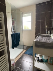 Maison prête à vivre   98 m2   Quartier calme   À 5 minutes 