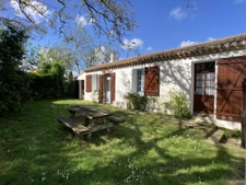 Charme authentique et cadre bucolique, à seulement 10 min de