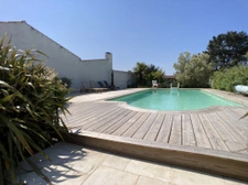  Maison 3 chambres avec piscine, emplacement idéal!