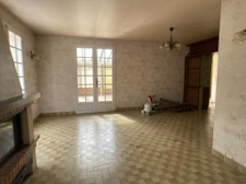 Maison à rénover   Centre de Coëx   Fort potentiel