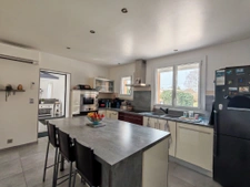 MAISON PLAIN PIED 5 CHAMBRES AVEC PISCINE COUVERTE