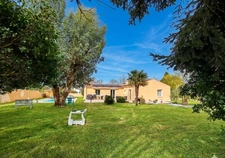 MAISON PLAIN PIED 5 CHAMBRES AVEC PISCINE COUVERTE