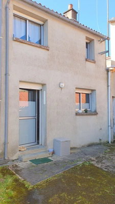 MAISON DE BOURG 2 CHAMBRE 1 BUREAU 94M2