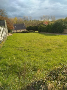 TERRAIN de  592 m2 à Scaer
