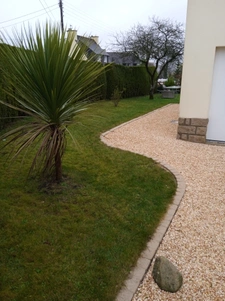 MAISON FAMILIALE DE 120m2 SUR SOUS SOL DE 58m2