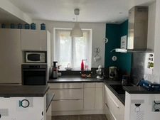 Maison rénovée à la campagne en pierres apparentes 