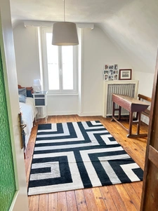 Maison rénovée à LAVAL rive gauche 