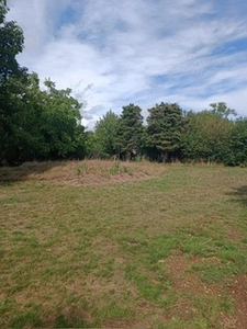 Construisez votre avenir sur 1 008 m2 de tranquillité   Lava