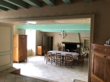 À Vendre : Maison Bourgeoise de Caractère au Coeur de Vaiges