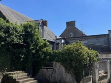 EXCLUSIVITE : Immense potentiel au coeur d'un village en May