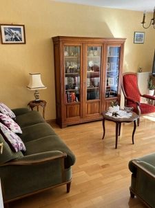 NPR 2 Maison LAVAL proche Centre ville 