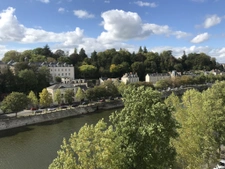  Appartement T4 avec vue imprenable sur Laval 