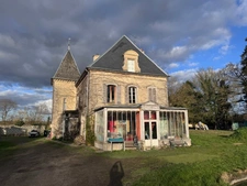 Manoir d'Exception à Le Rheu - Charme Historique et Opportun