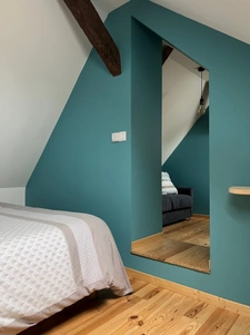 Maison rénovée à la campagne en pierres apparentes 