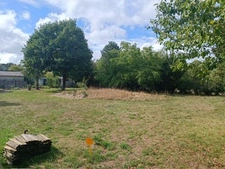 Construisez votre avenir sur 1 008 m2 de tranquillité   Lava