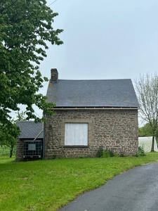 Maison rénovée à la campagne en pierres apparentes 