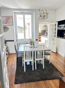 Maison rénovée à LAVAL rive gauche 