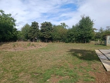 Construisez votre avenir sur 1 008 m2 de tranquillité   Lava