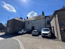 EXCLUSIVITE : Immense potentiel au coeur d'un village en May