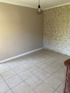  LAVAL Centre ville Rive droite