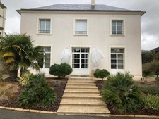 EXCLUSIVITE : Hyper Centre Ville Laval - Rive droite