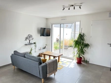 Maison récente à Azé