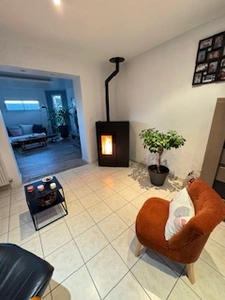 ARGENTRÉ (53210)   Maison familiale récente en demi-niveaux 