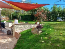 MAISON CONTEMPORAINE DANS LE BOURG