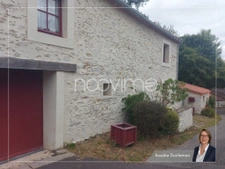 Maison de caractère en bord de Sèvre   un lieu unique à réin