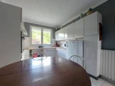 Maison familiale 3 chambres + bureau   très grand terrain