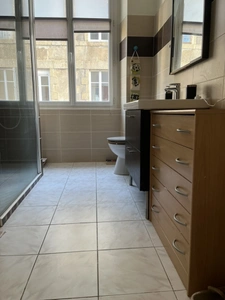 Appartement rénové en centre ville à Mauléon