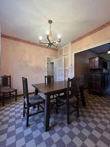 Maison à rénover avec grand terrain constructible- Saint-Pie