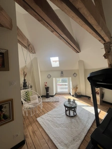 Appartement rénové en centre ville à Mauléon