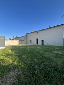 Maison familiale 4 chambres   Saint-Hilaire-du-Bois 