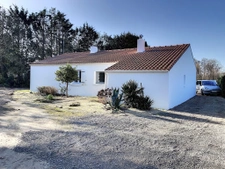 Maison 3 chambres 90m2  + grand jardin + 300m2 de dependance