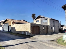 Maison 2 chambres 67m2 + cour + double garage