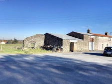 Grange 170m2 SUR 1200M2 de parcelle