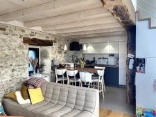 Maison 2 chambres 67m2 + cour + double garage